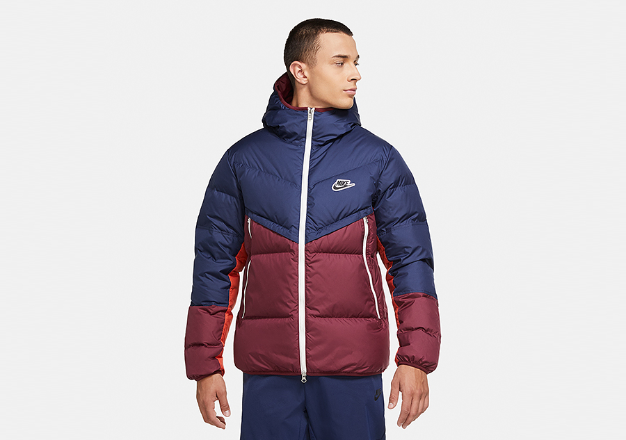 NIKE SPORTSWEAR DOWN-FILL WINDRUNNER 